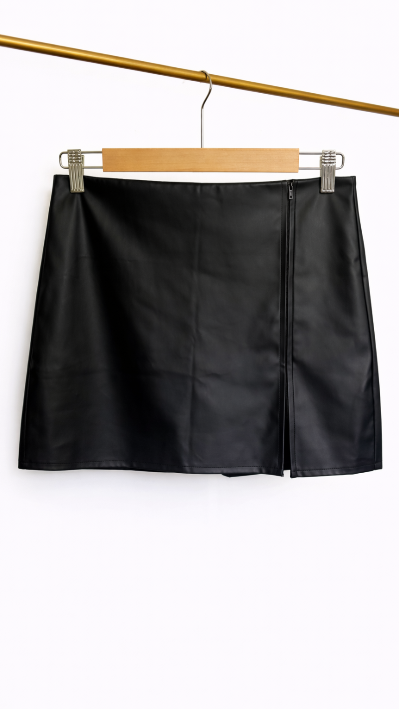 SHORT POLLERA ENGOMADA