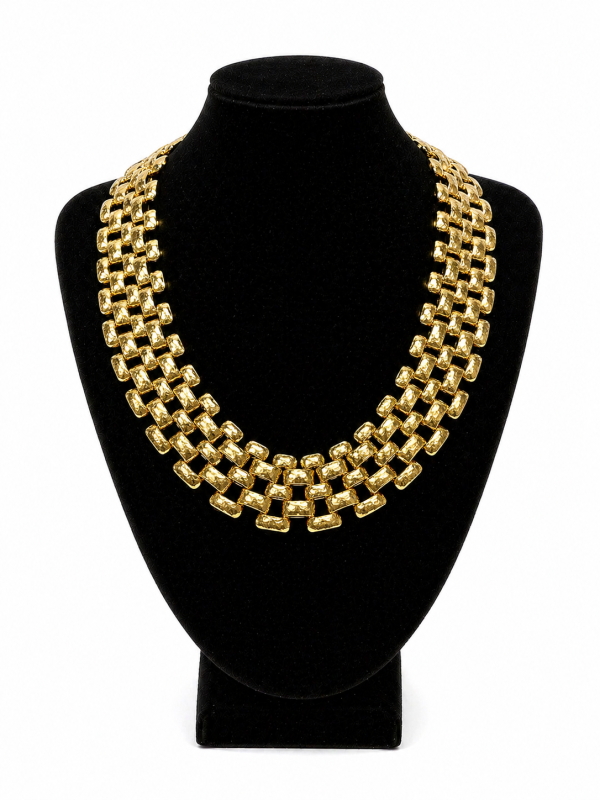 COLLAR DORADO