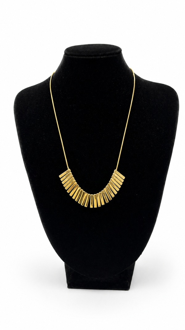 COLLAR DORADO