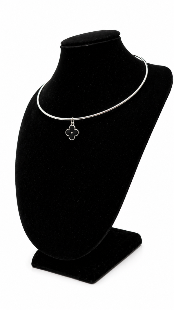 COLLAR TREBOL