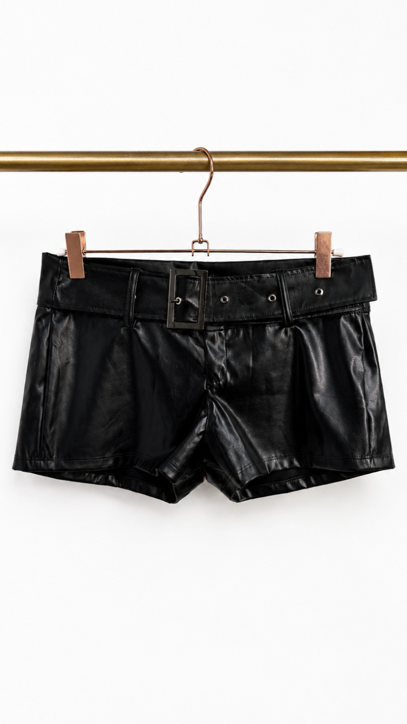 SHORT ENGOMADO