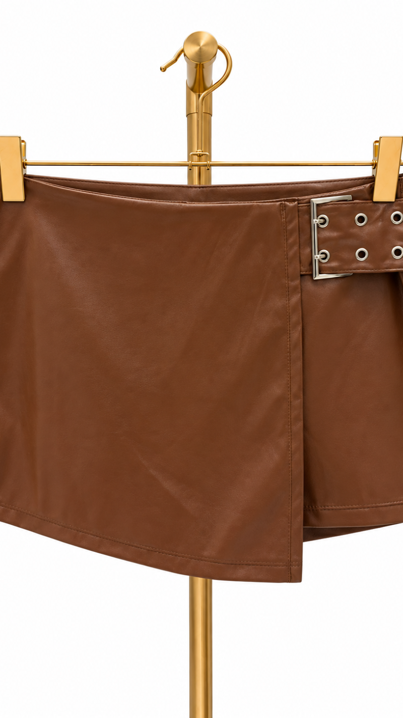 SHORT POLLERA ENGOMADO